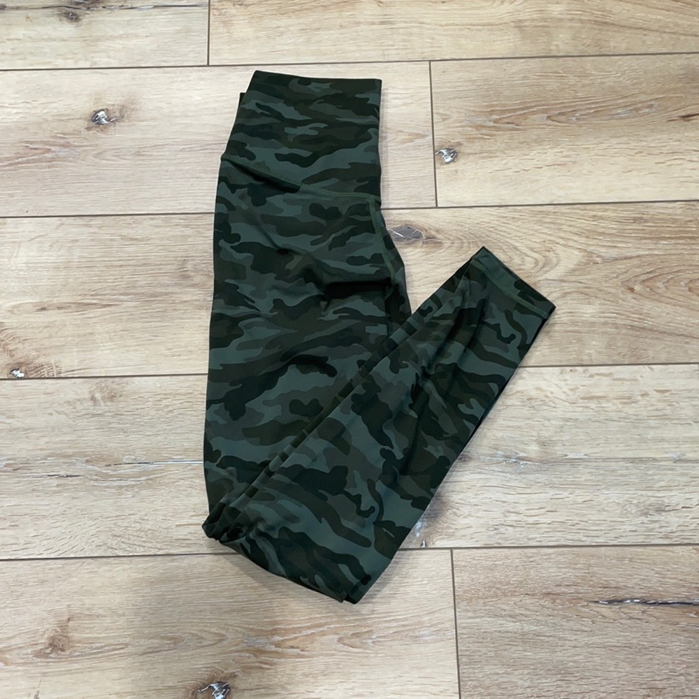 Colorfulkoala camo leggings